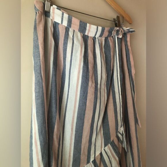 ✨ ASOS | Wrap Skirt - Picture 3 of 4